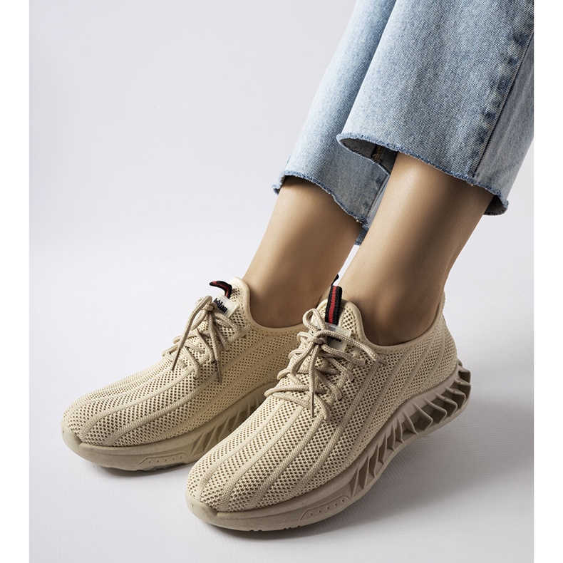 Bézs színű, fűzős cipő 1 Bézs színű, fűzős cipő 1