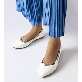 Vittorio fehér hegyes lábujj balett lapos 1