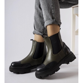 Inna Fekete-zöld bebújós csizma Albanytól 1 Inna Fekete-zöld bebújós csizma Albanytól 1