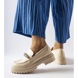 Hartfordi bézs mokaszinok strasszokkal 1