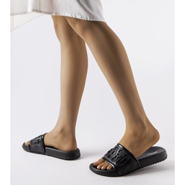 Moiariello fekete gumi csúszdák 1