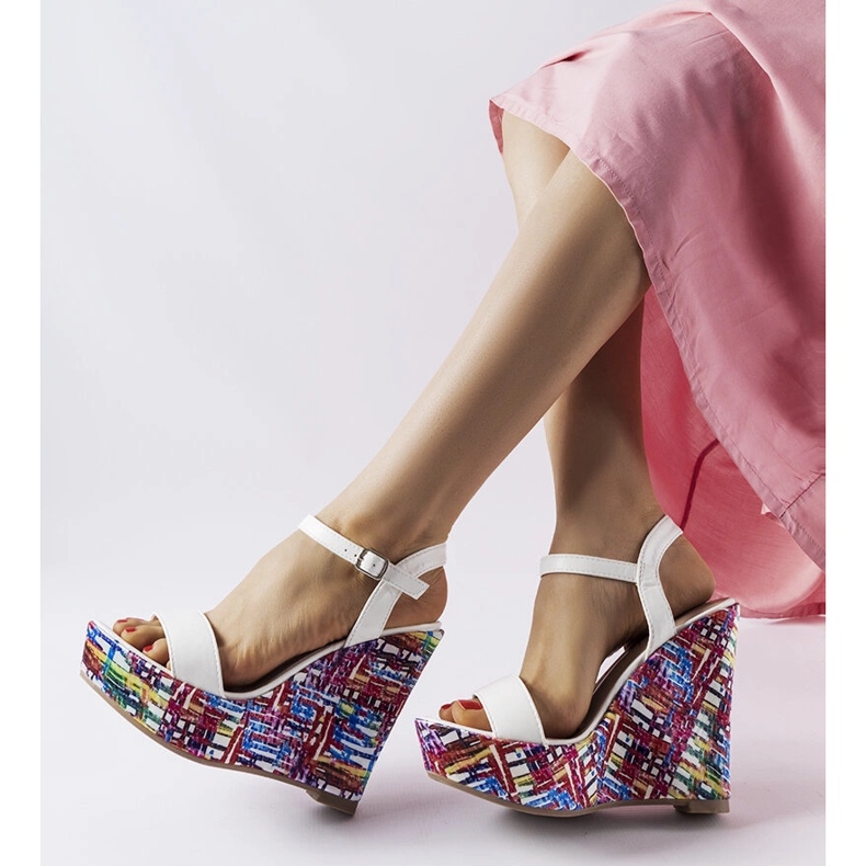 Fehér fairmont díszítésű ékszandál 2