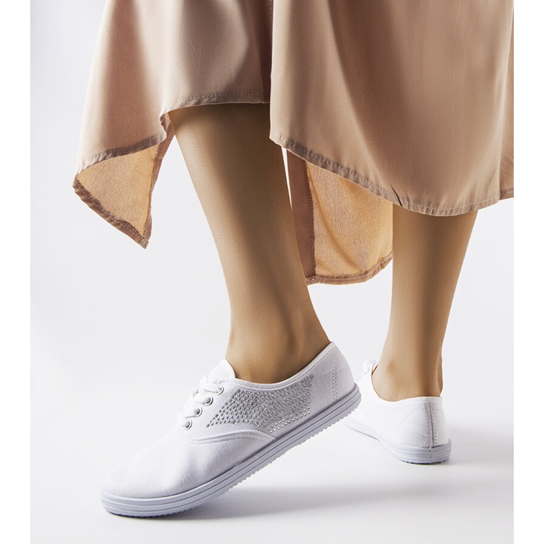 Godfrey fehér tornacipő strasszokkal 1