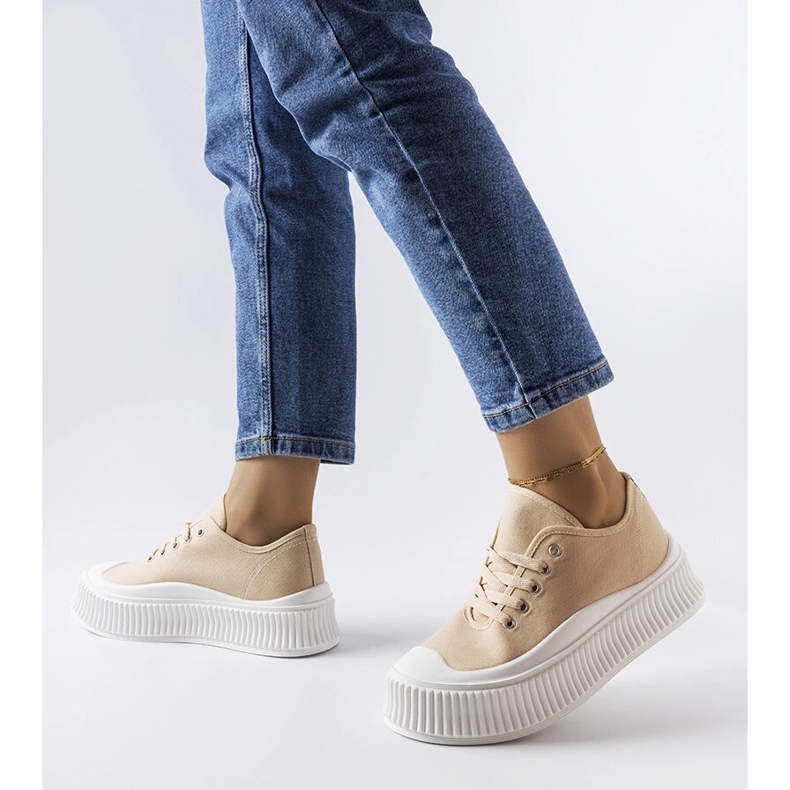 Castanthei bézs platformú tornacipő 1