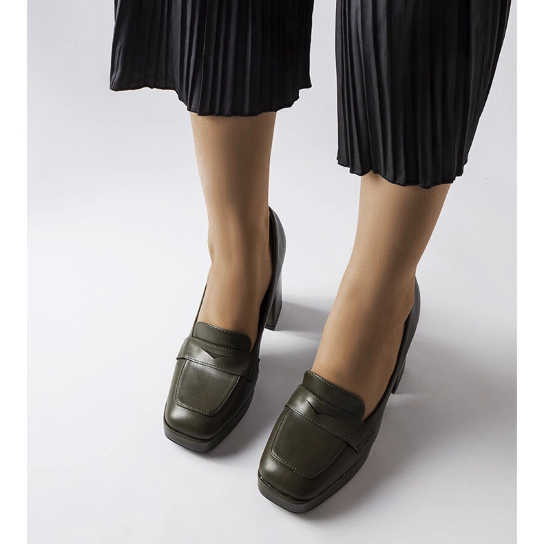 Sötétzöld pumpák az Inès-től 1