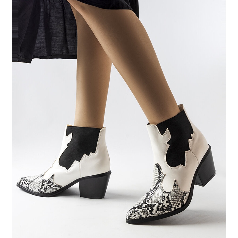 Goulet fehér szigetelt cowboy csizma kígyó motívummal 1