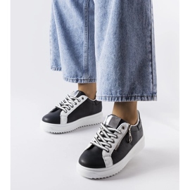 Inna Fekete tornacipő a Romola platformon 1