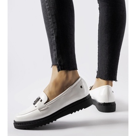 Inna Vinceza fehér patentos ékcipő 1