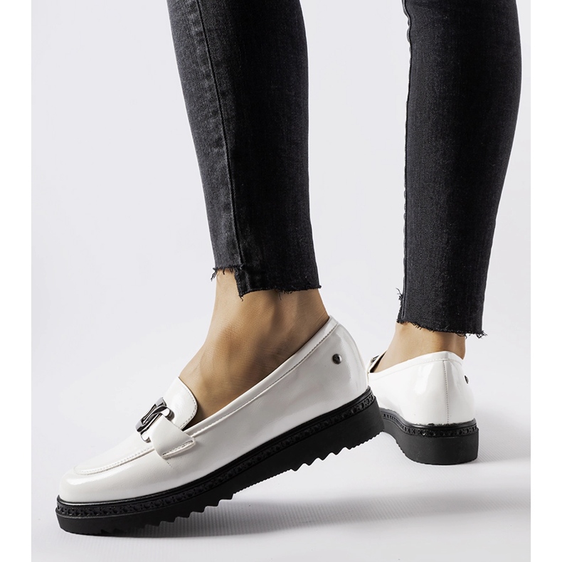 Inna Vinceza fehér patentos ékcipő 1