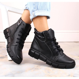 Kényelmes női bőr, hőszigetelt fekete csizma Helios 562S 1