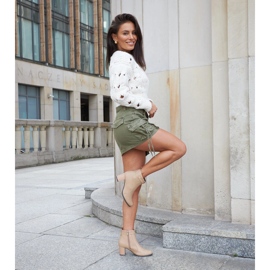 Bézs bokacsizma Barreto strasszokkal 1