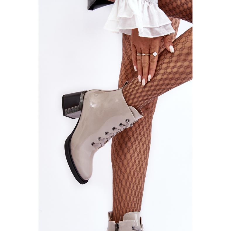 S.Barski Patent női csizma D&A MR870-98 világos bézs 2 S.Barski Patent női csizma D&A MR870-98 világos bézs 2