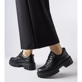 Fekete masszív klasszikus Severino cipő 2