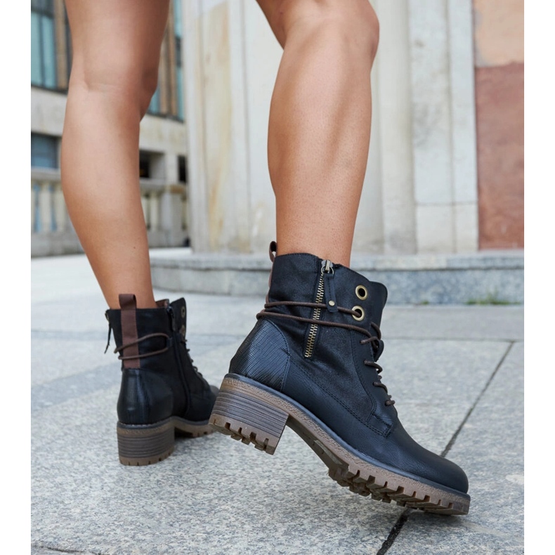 Howarth fekete szigetelt csizma 1