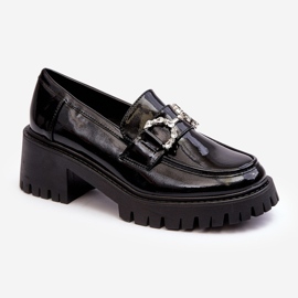 Női lakkbőr cipő masszív magassarkúval, fekete Lemmitty 1 Női lakkbőr cipő masszív magassarkúval, fekete Lemmitty 1