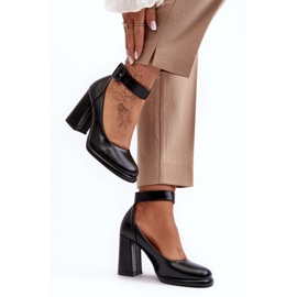 WS1 Fekete sarkú szivattyúk csattal Idovana 1