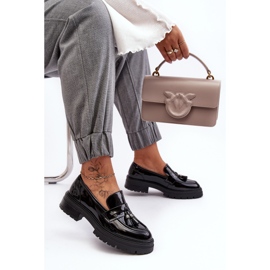 WD1 Lakkbőr naplopók rojtokkal, fekete Velenase 2