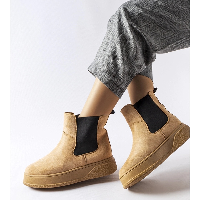 Sötétbézs bokacsizma a Benilde platformon 1