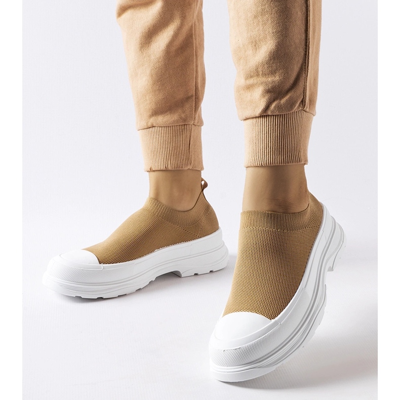 Barna Baratili platform felbújós tornacipő 1 Barna Baratili platform felbújós tornacipő 1