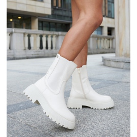 Krém szigetelésű bokacsizma a Rinaldo platformon bézs 2