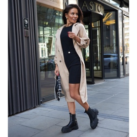 Fekete bokacsizma látható Moriano futófelülettel 1