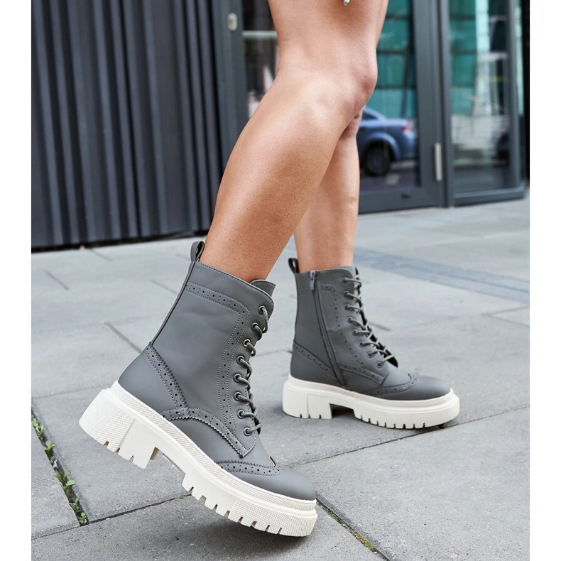 Nicla varrással díszített zöld csizma 2