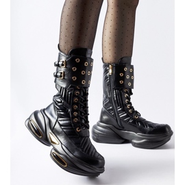 Fekete bokacsizma Veronese foltvarrással díszítve 1