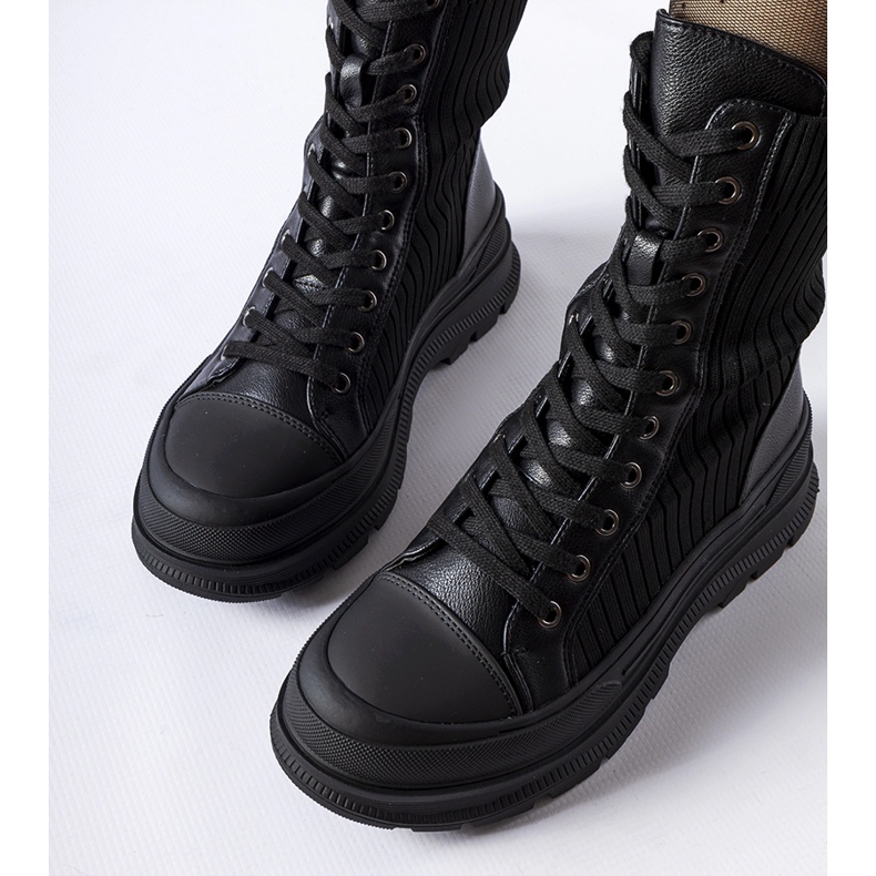 Fekete zoknis munkások vastag Vitto talppal 1