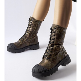 Zöld szigetelt Cardinale terepmunkások 2