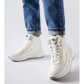 Fehér szigetelt csizma Lee Cooper LCJ-23-44-1983L 1