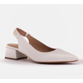 Marco Shoes Fehér szandál fúvókákkal 1