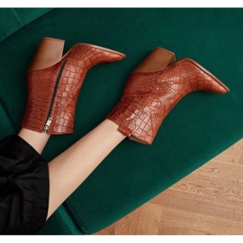 Marco Shoes Női cowboycsizma természetes bőrből, dombornyomással barna 1