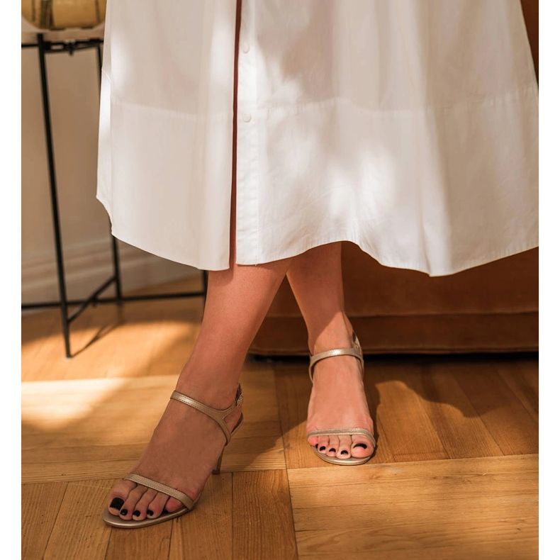 Marco Shoes Magas sarkú szandál aranysárga 2