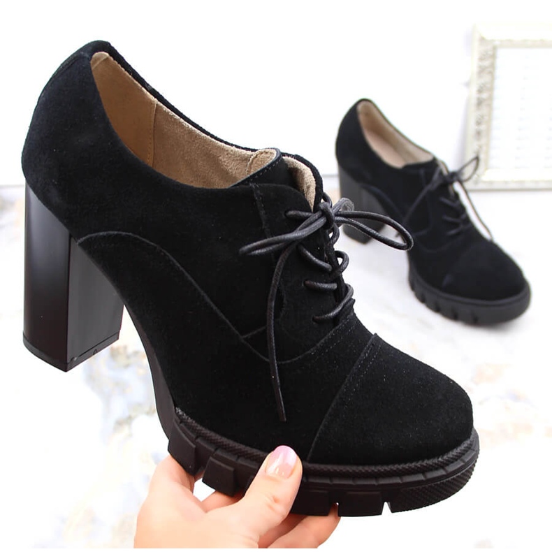 Fekete velúr női cipő magas sarokkal és platformmal, Filippo DP4918 1