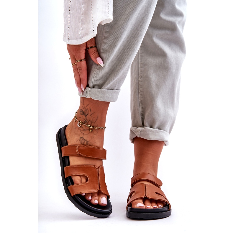 Joia Bőr klasszikus női papucs tépőzárral, barna 2