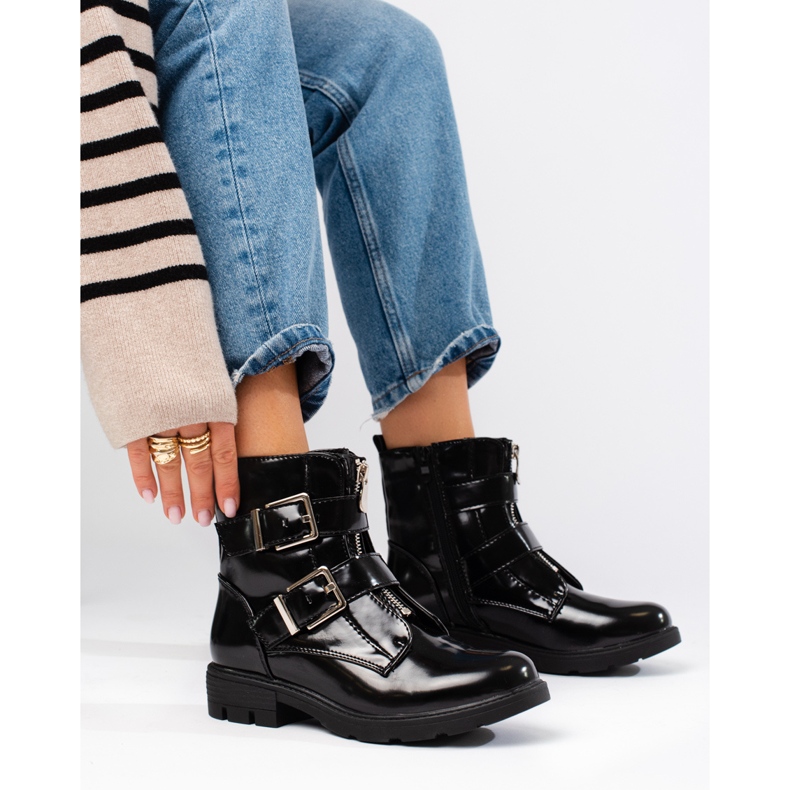 Patent fekete bokacsizma Shelovet csatokkal 1