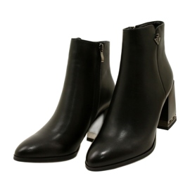 Női fekete szigetelt csizma a Filippo DBT4842/23 BK -val 7