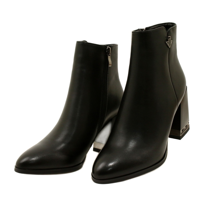 Női fekete szigetelt csizma a Filippo DBT4842/23 BK -val 7