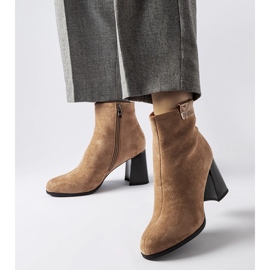 Elegáns bézs bokacsizma a Serbadone-tól 1