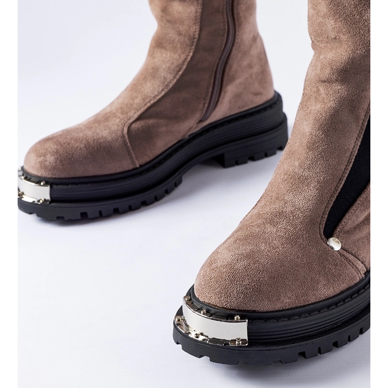 Barna hőszigetelt bokacsizma dekoratív orrral Bologna 1