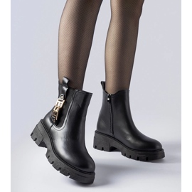 Fekete masszív bokacsizma dekoratív Nuovo csattal 1