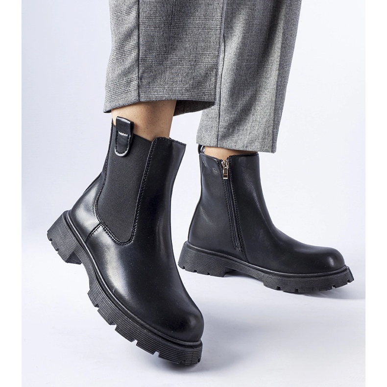 Fekete klasszikus Giacinta bokacsizma 1