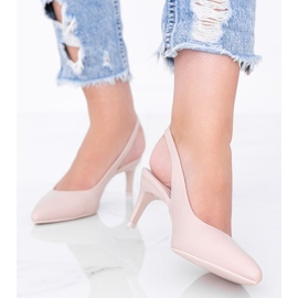 Bézs színű szivattyúk Elen csapjára 1