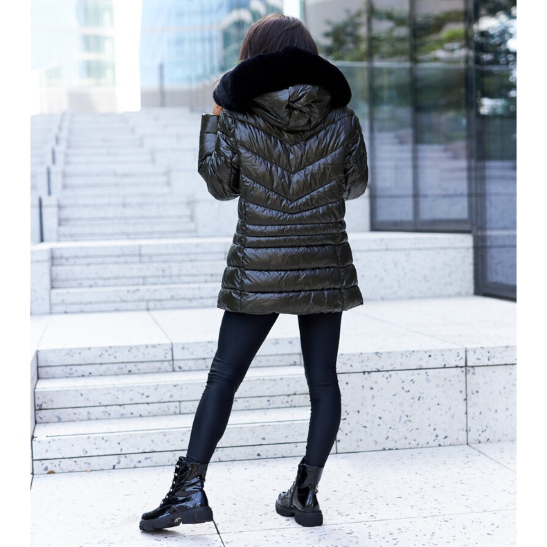 Fekete lakkozott bokacsizma Sfaranda strasszokkal 2