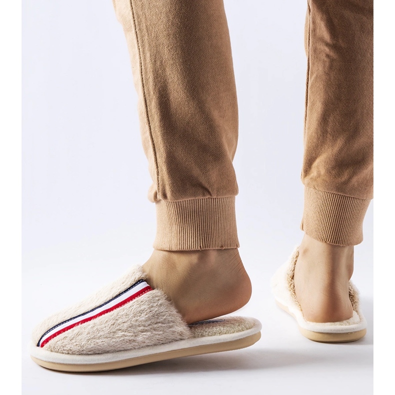 Bézs papucs 1 Bézs papucs 1