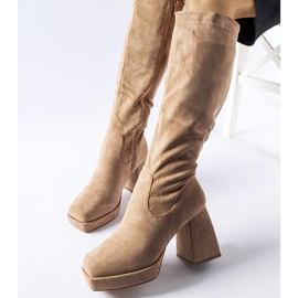 Bézs meleg csizma masszív Fantino sarkon 1