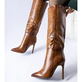 Barna, hőszigetelt Serpent magas sarkú csizma 1