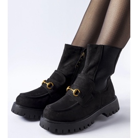 Fekete szigetelt csizma Overlook csattal 1