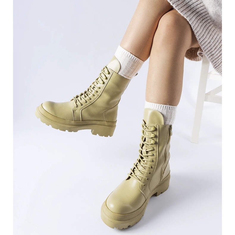 Zöld lapos csizma Zacharie védővel 1