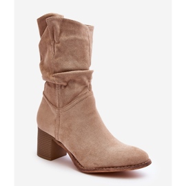 Bézs borotválkozó női szigetelt csizma, magassarkú domború felsőrésszel 2 Bézs borotválkozó női szigetelt csizma, magassarkú domború felsőrésszel 2